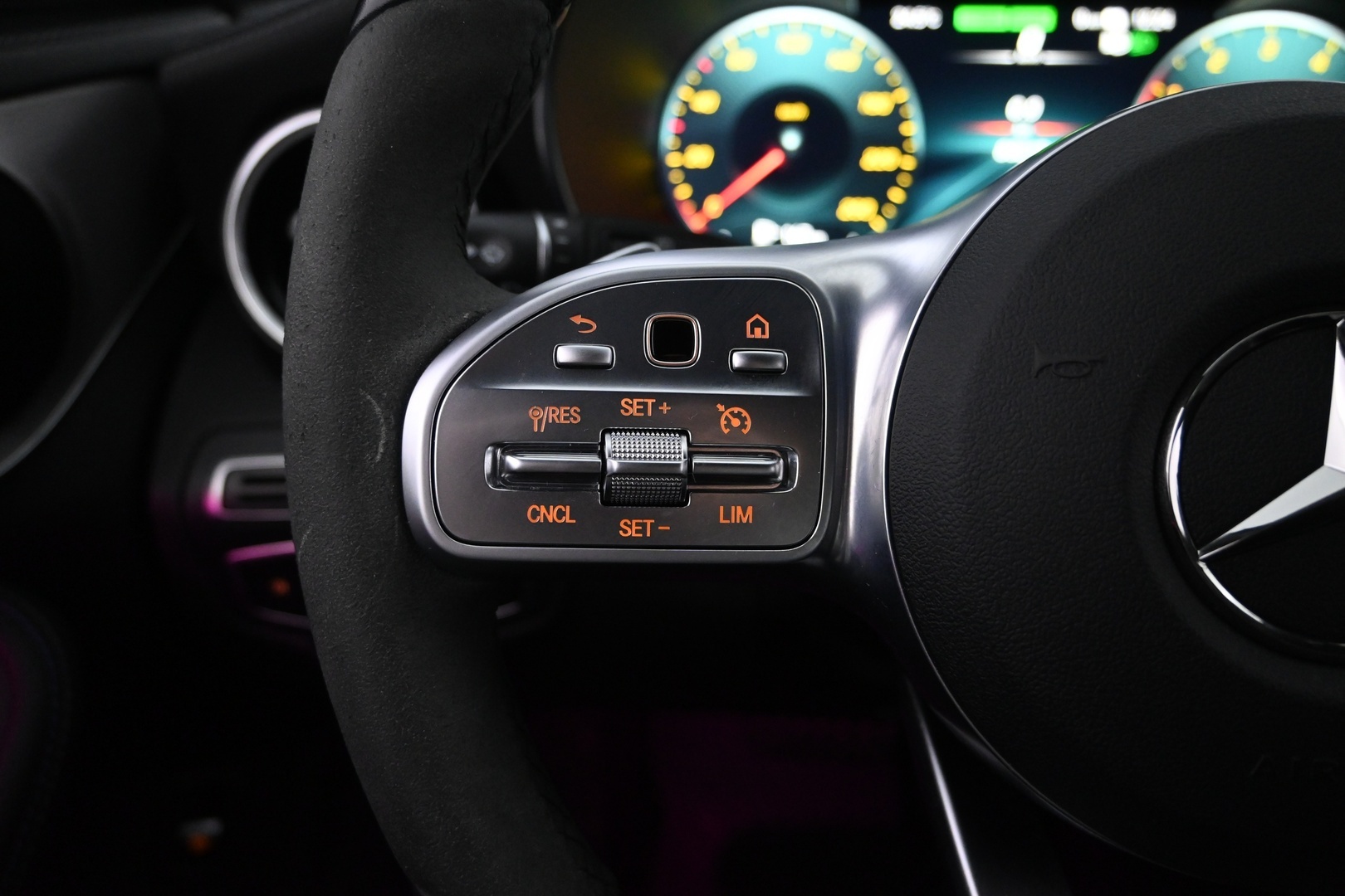 MERCEDES-BENZ C 2021