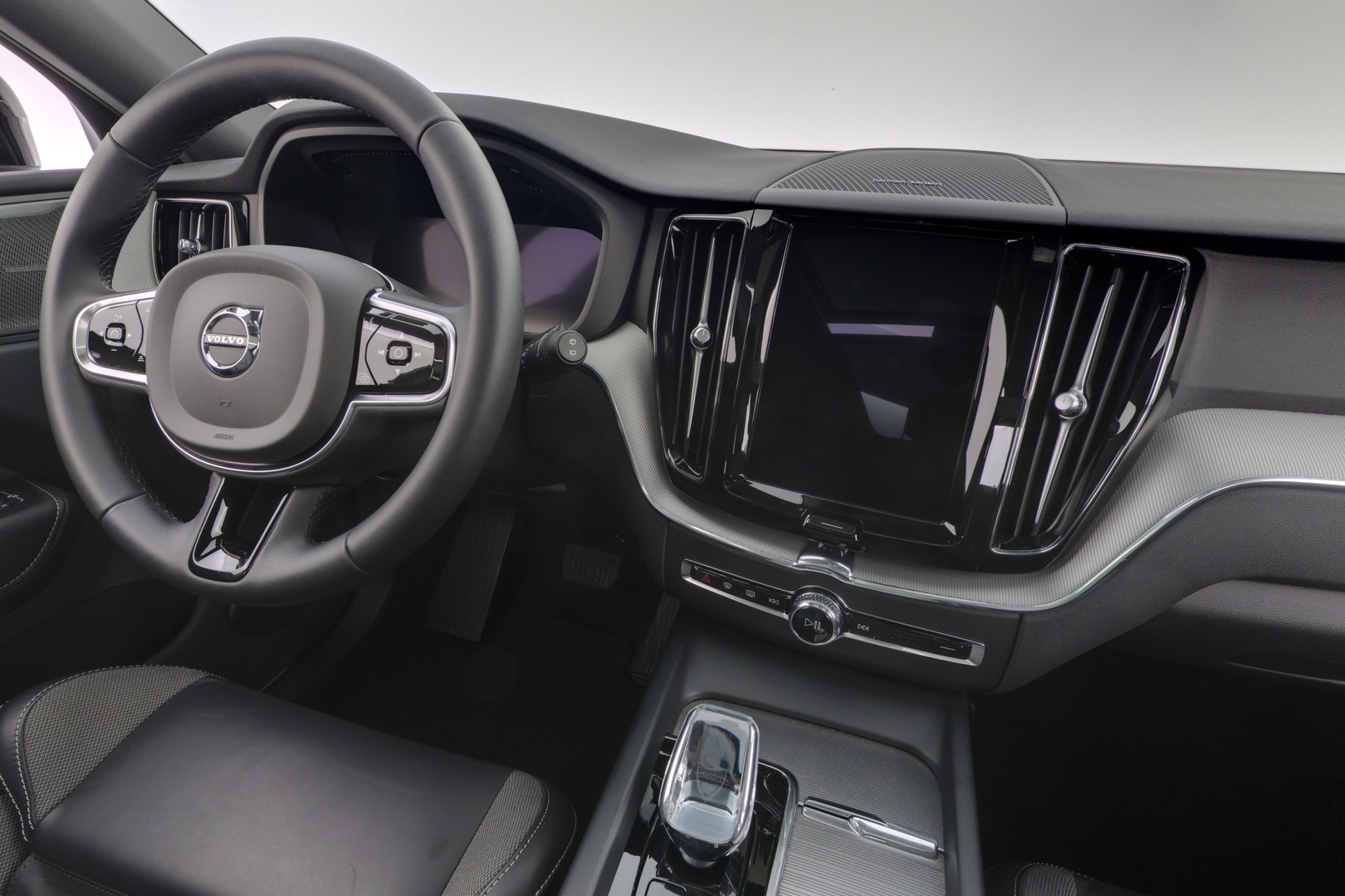VOLVO XC60 2024