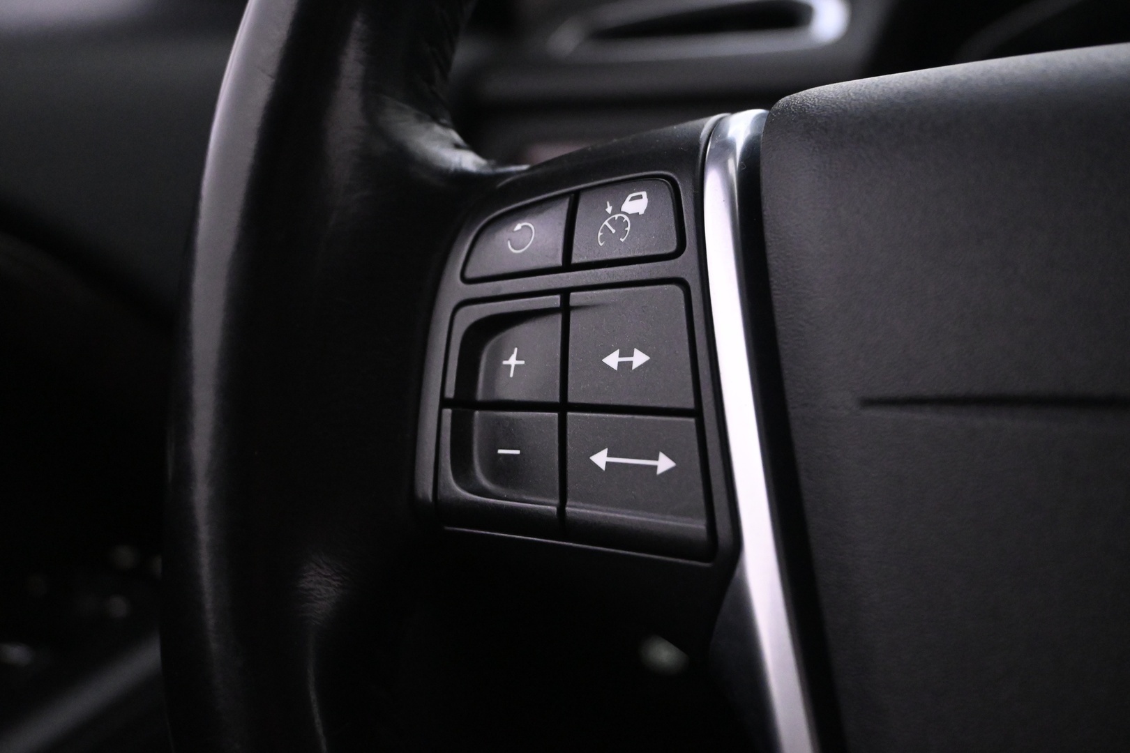 VOLVO S80 2015