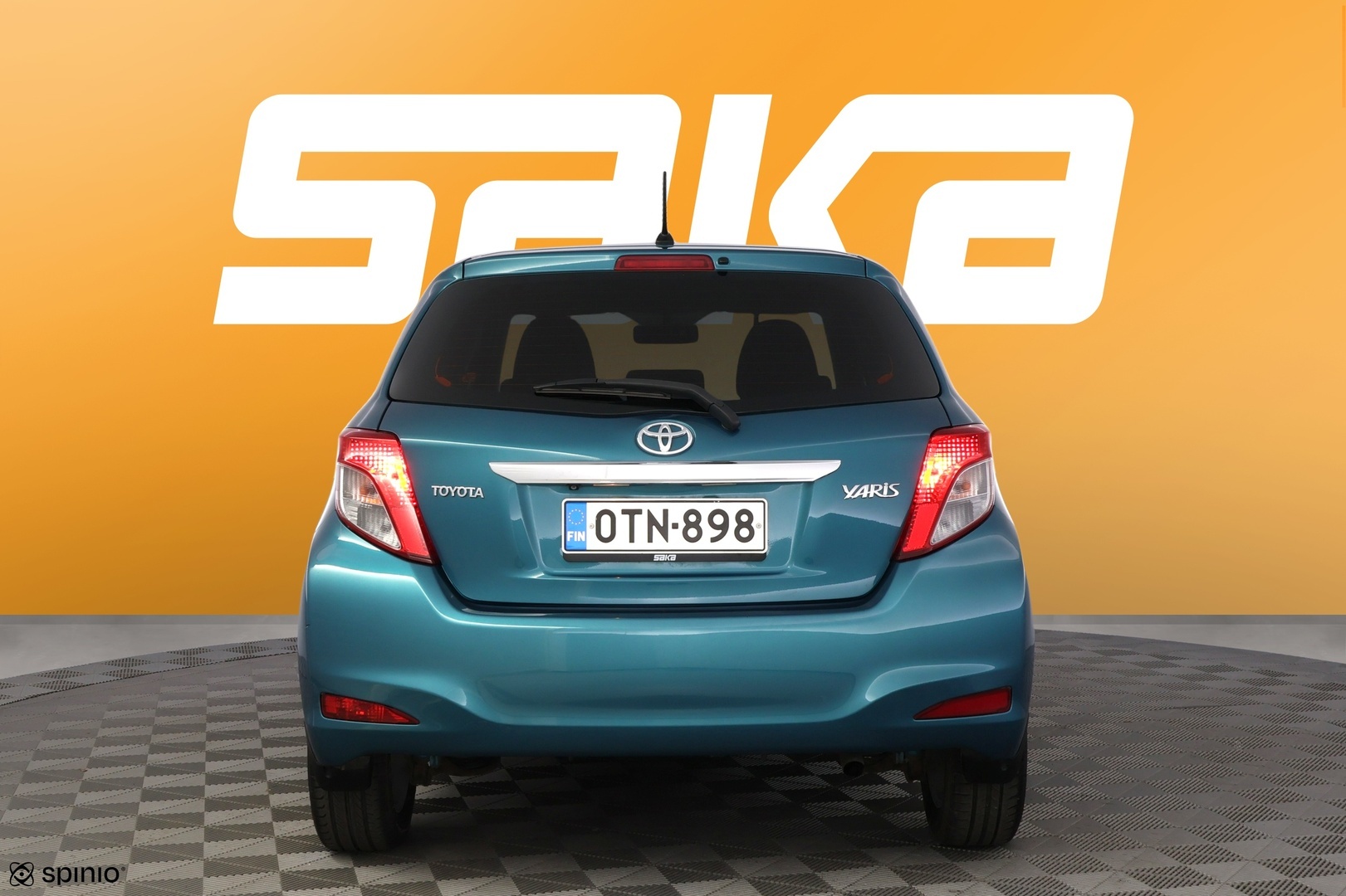 TOYOTA Yaris 2012