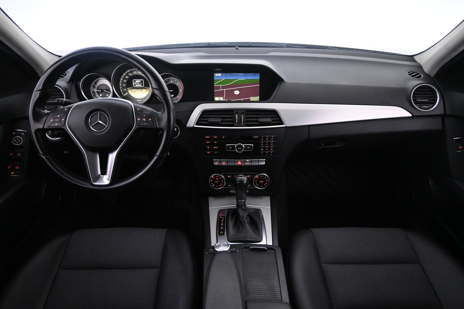 MERCEDES-BENZ C 2012