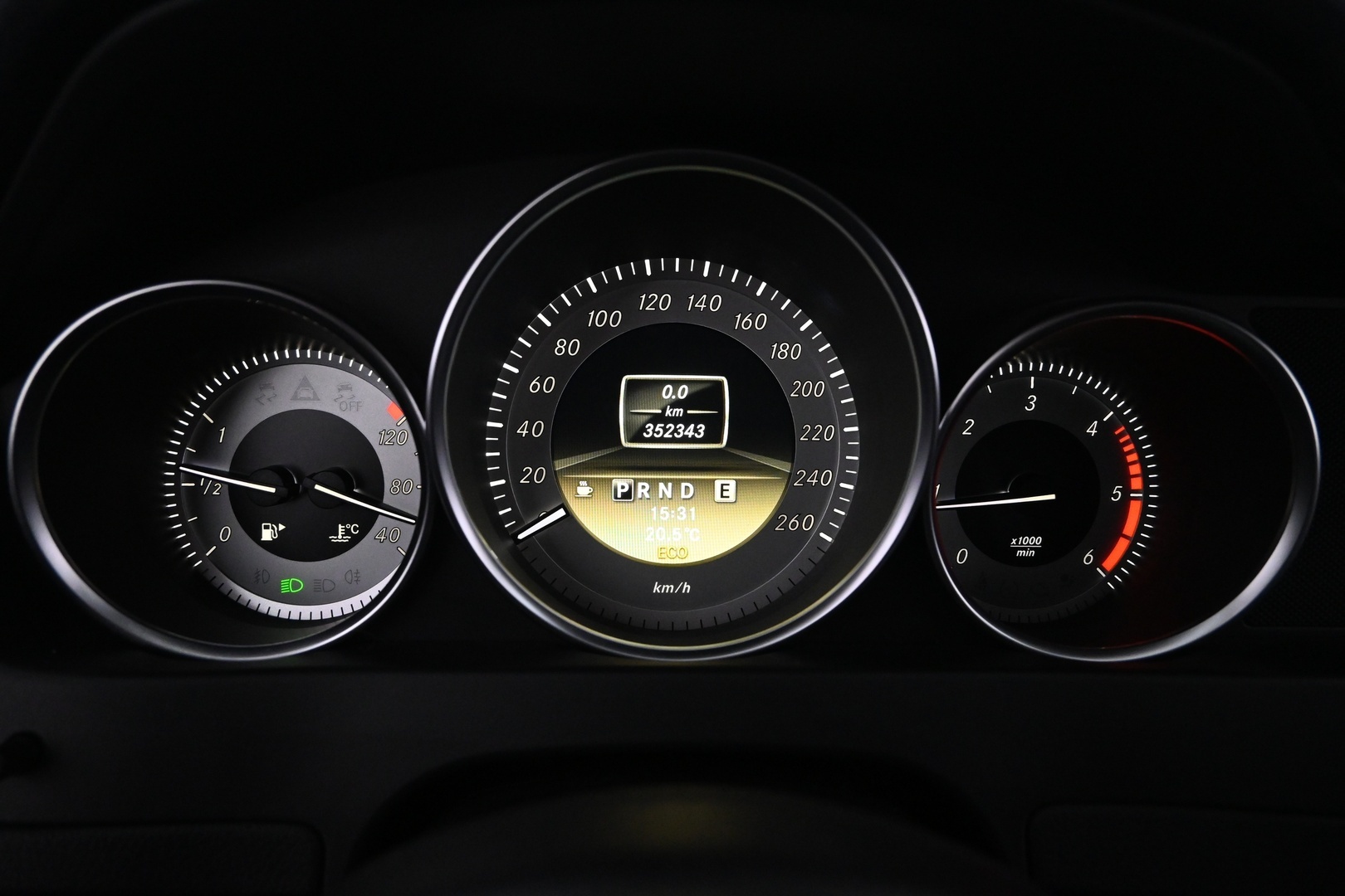 MERCEDES-BENZ C 2012