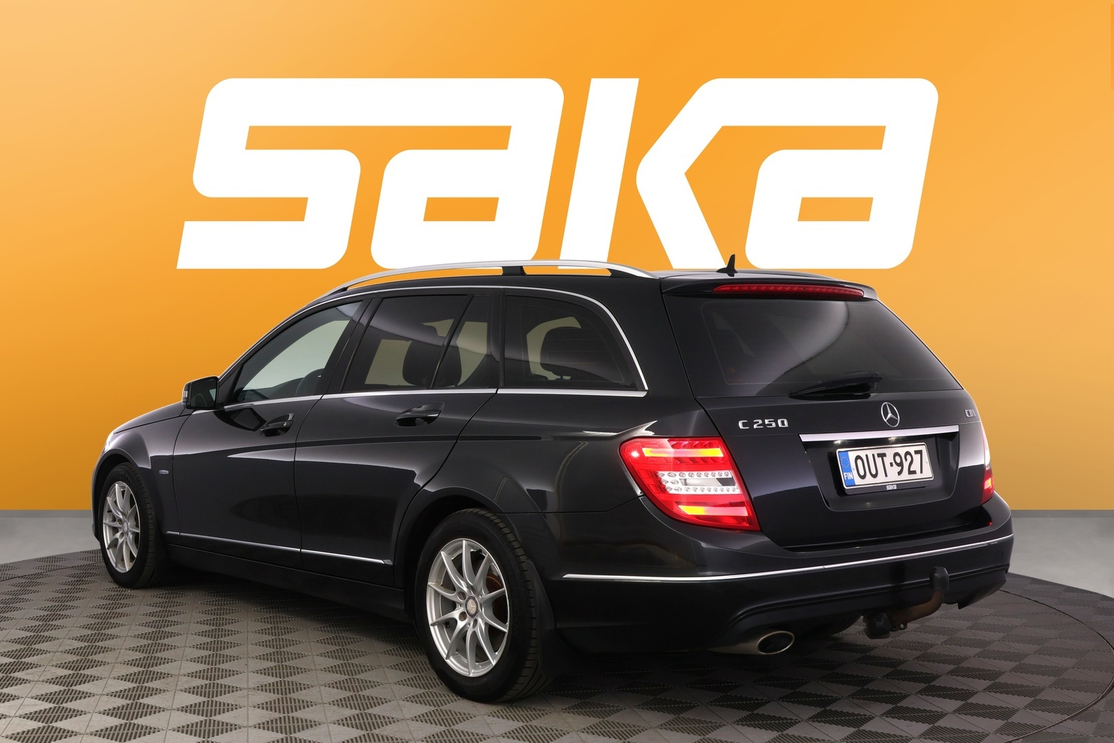 MERCEDES-BENZ C 2012