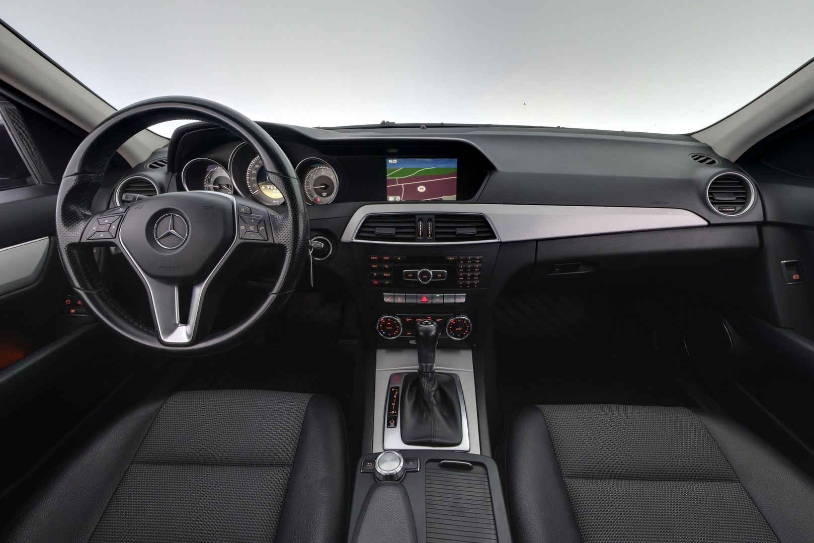MERCEDES-BENZ C 2012
