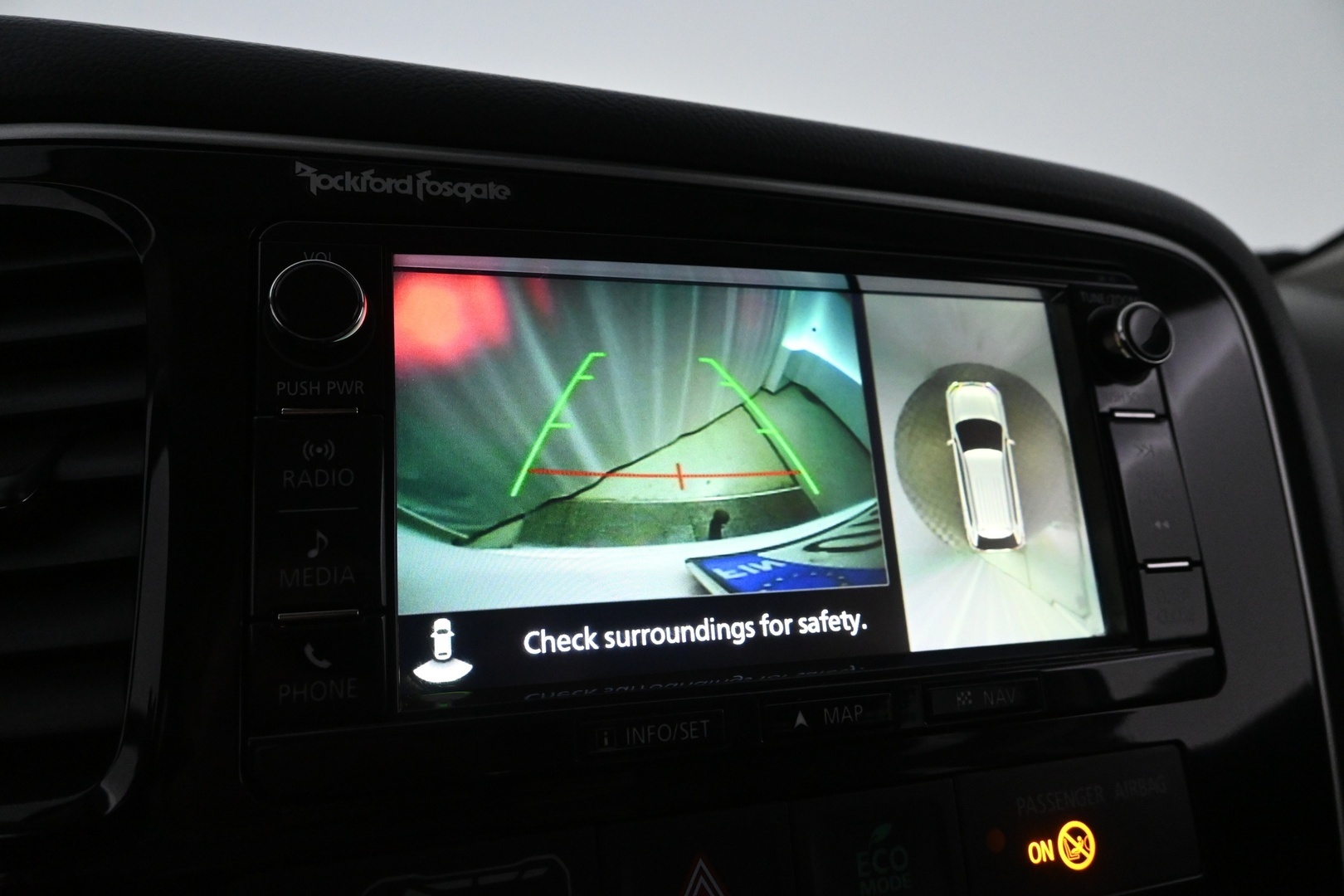 MITSUBISHI Outlander PHEV 2016