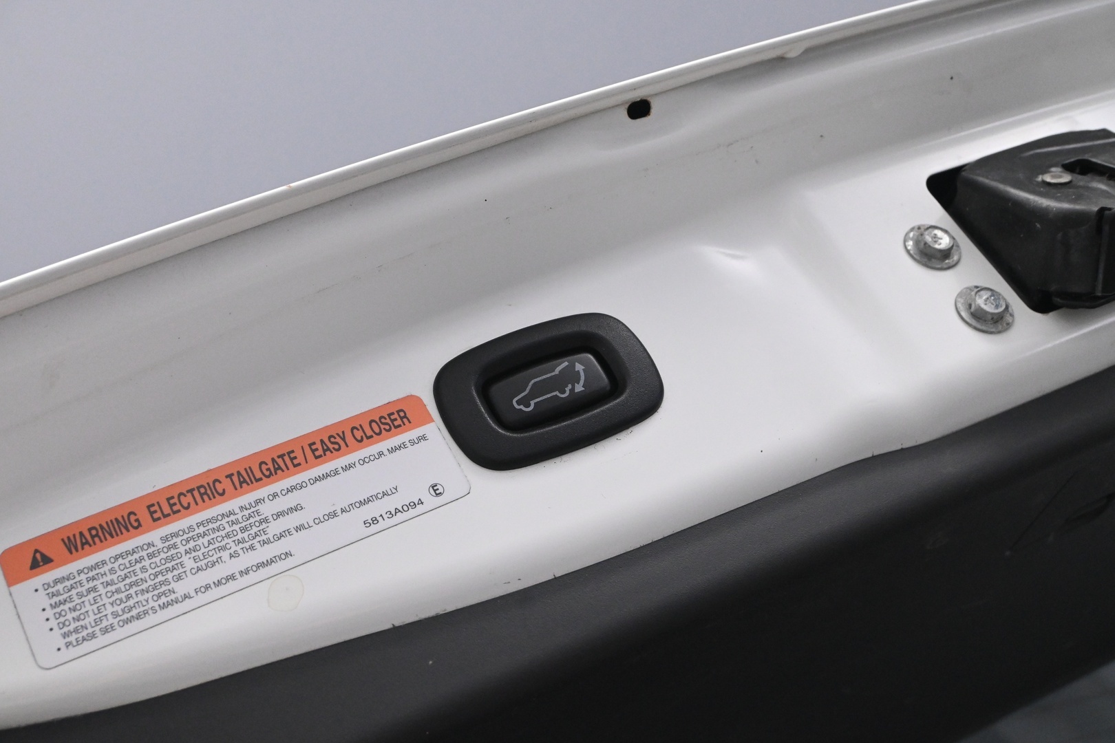 MITSUBISHI Outlander PHEV 2016