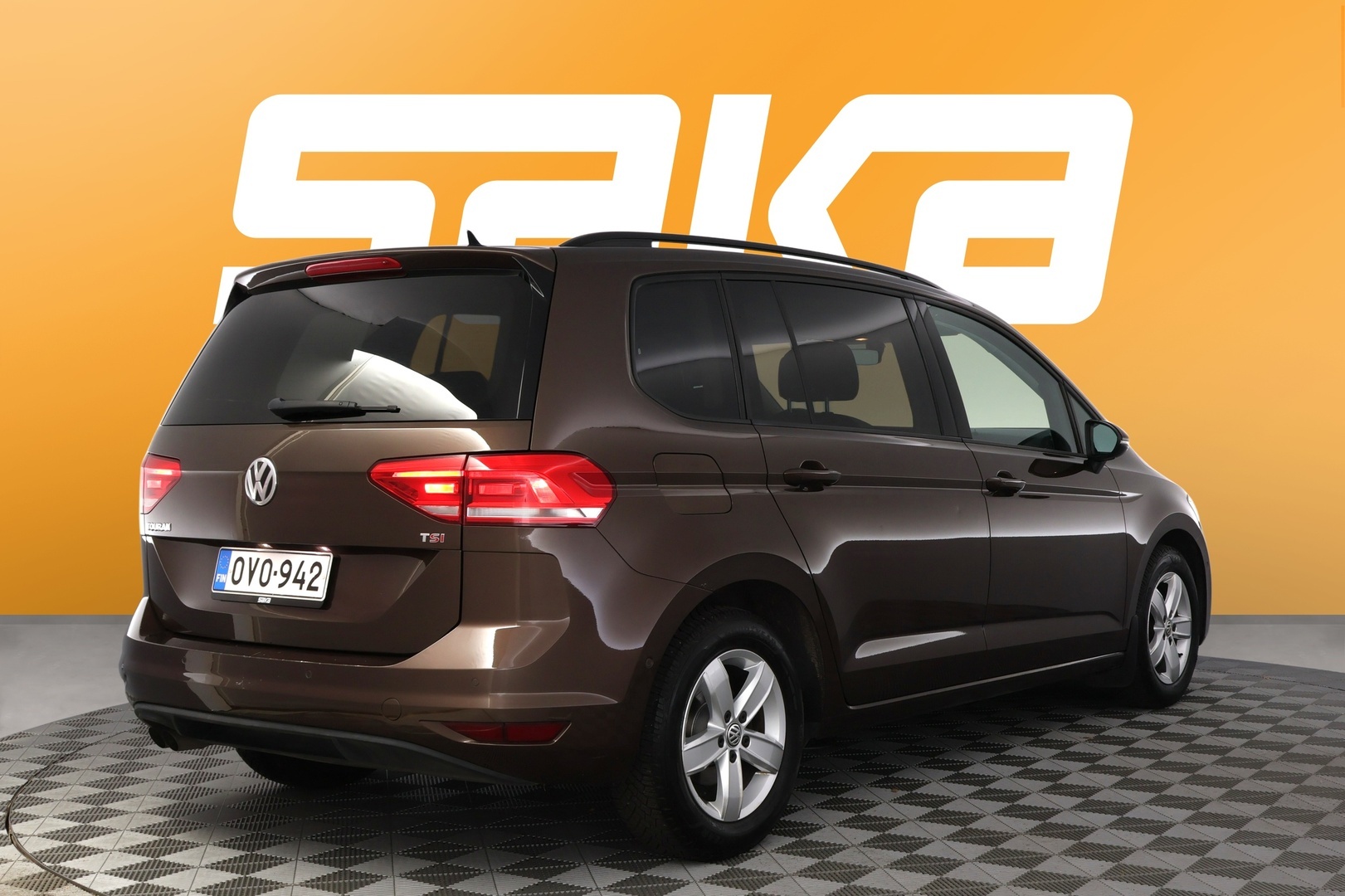 VOLKSWAGEN Touran 2017