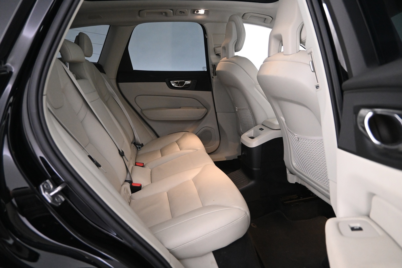 VOLVO XC60 2018