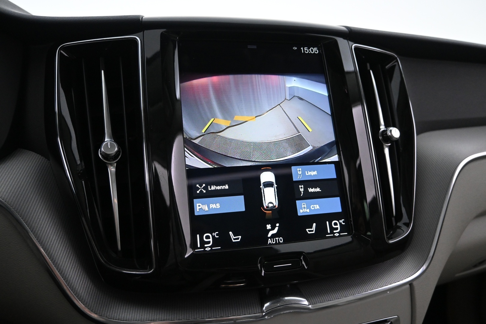 VOLVO XC60 2018