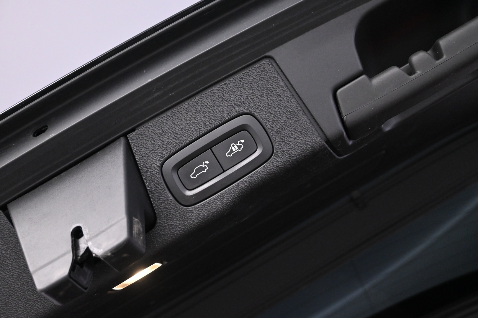 VOLVO XC60 2018
