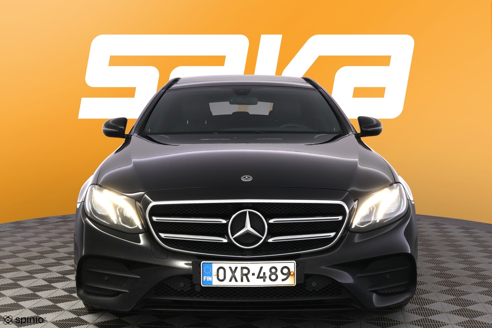 MERCEDES-BENZ E 2018