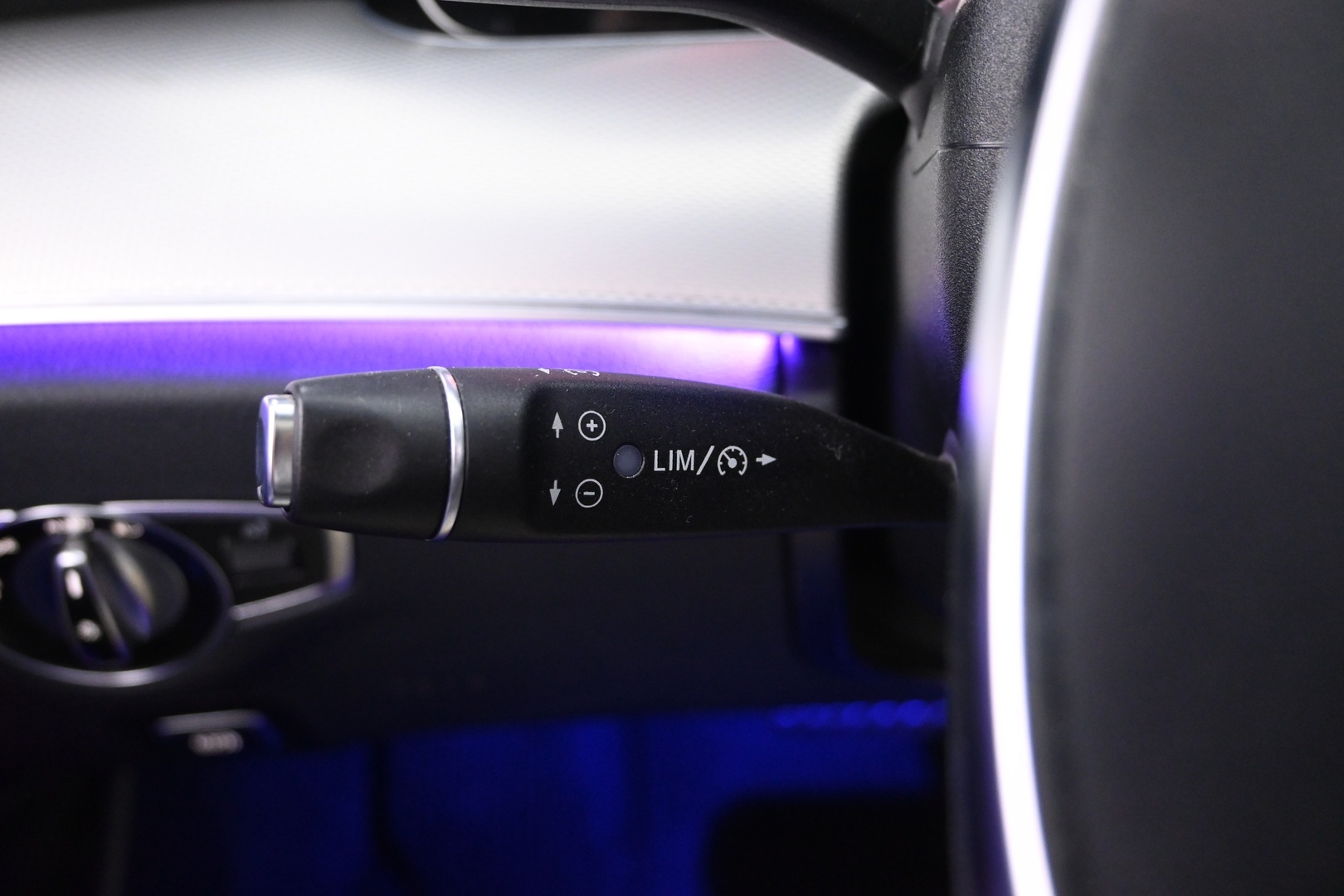 MERCEDES-BENZ E 2018