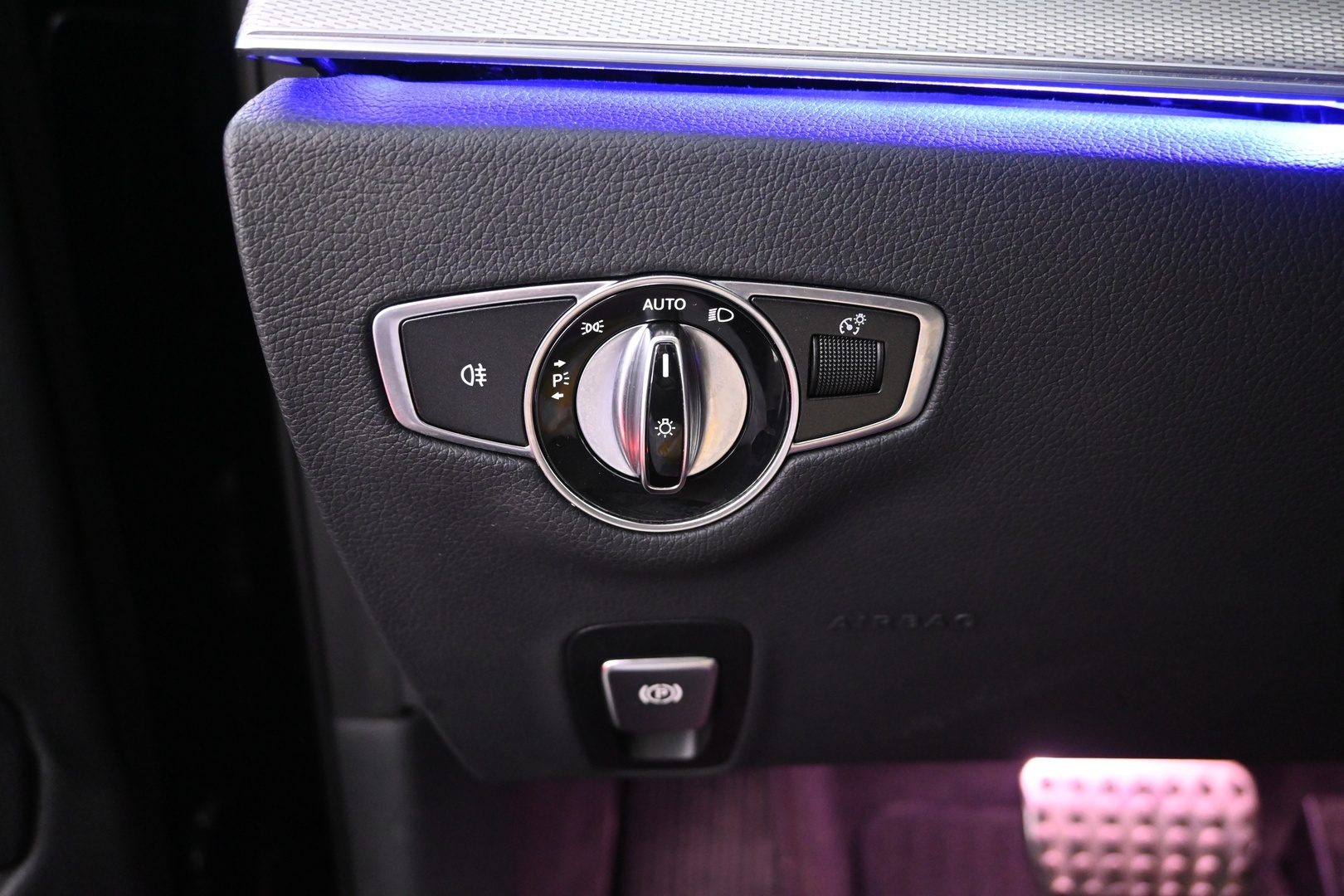 MERCEDES-BENZ E 2018