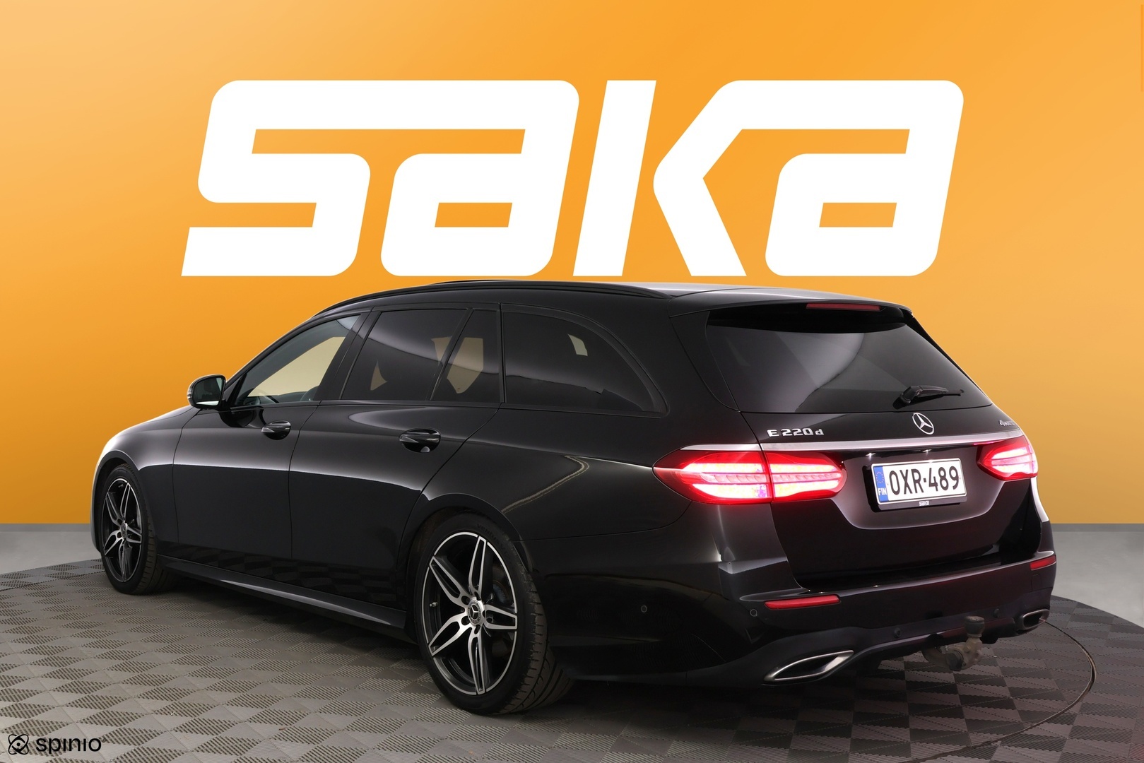 MERCEDES-BENZ E 2018