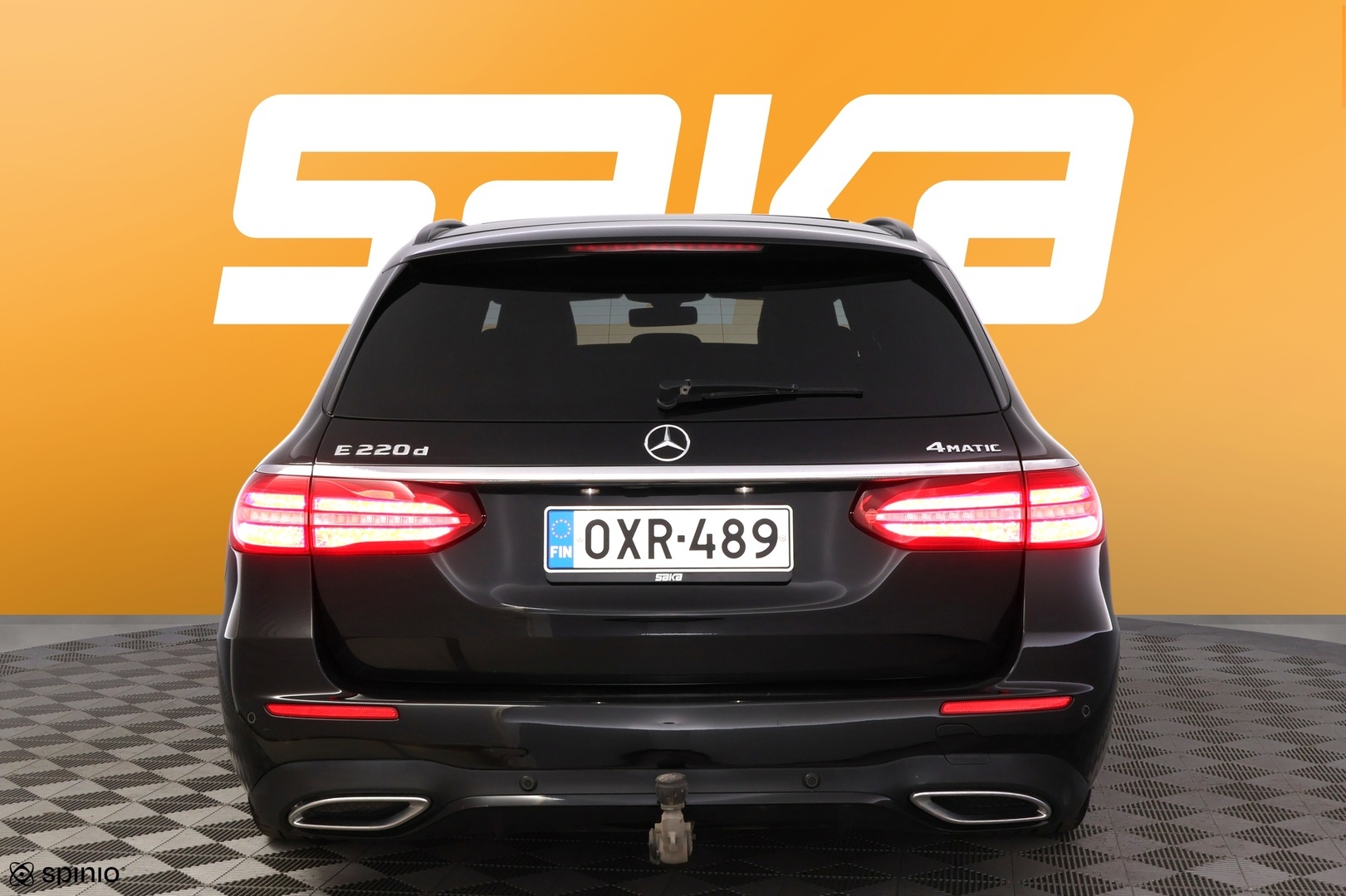 MERCEDES-BENZ E 2018