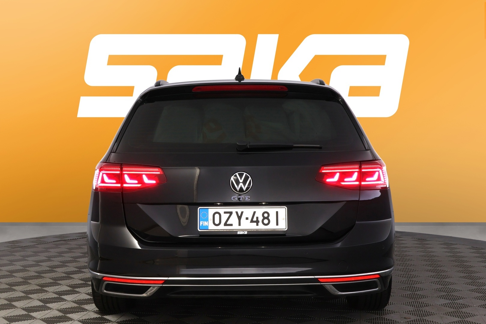 VOLKSWAGEN Passat 2023