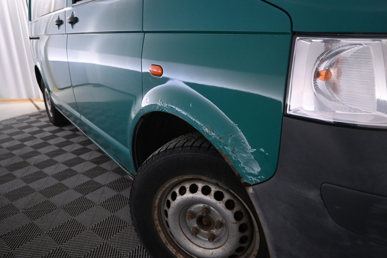 VOLKSWAGEN Transporter 2005