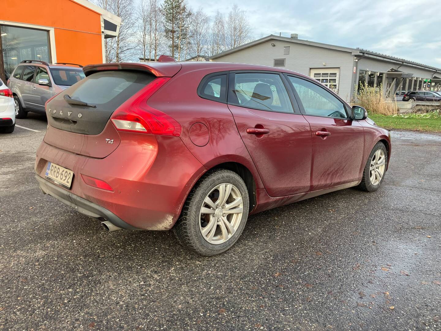 VOLVO V40 2013
