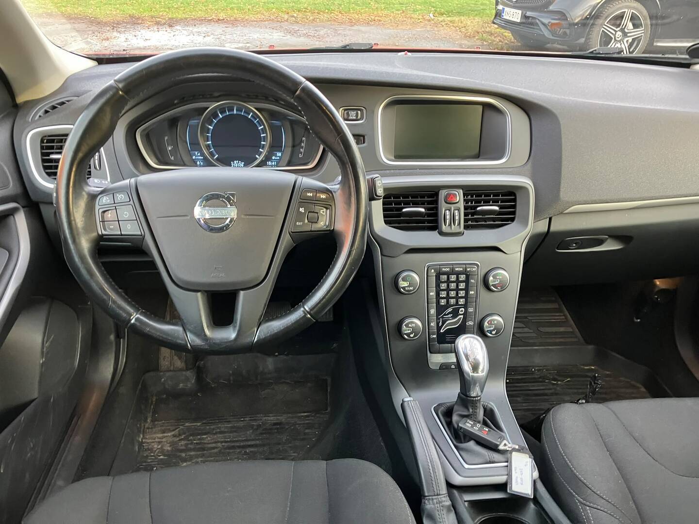 VOLVO V40 2013