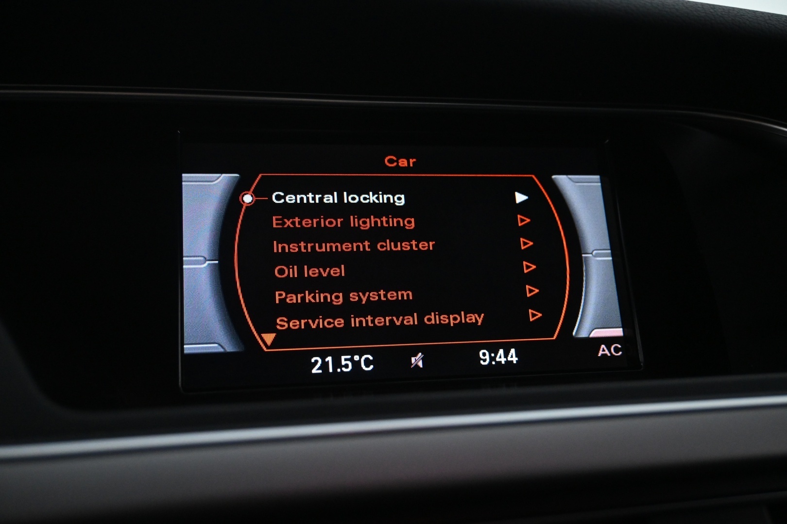 AUDI A4 2013