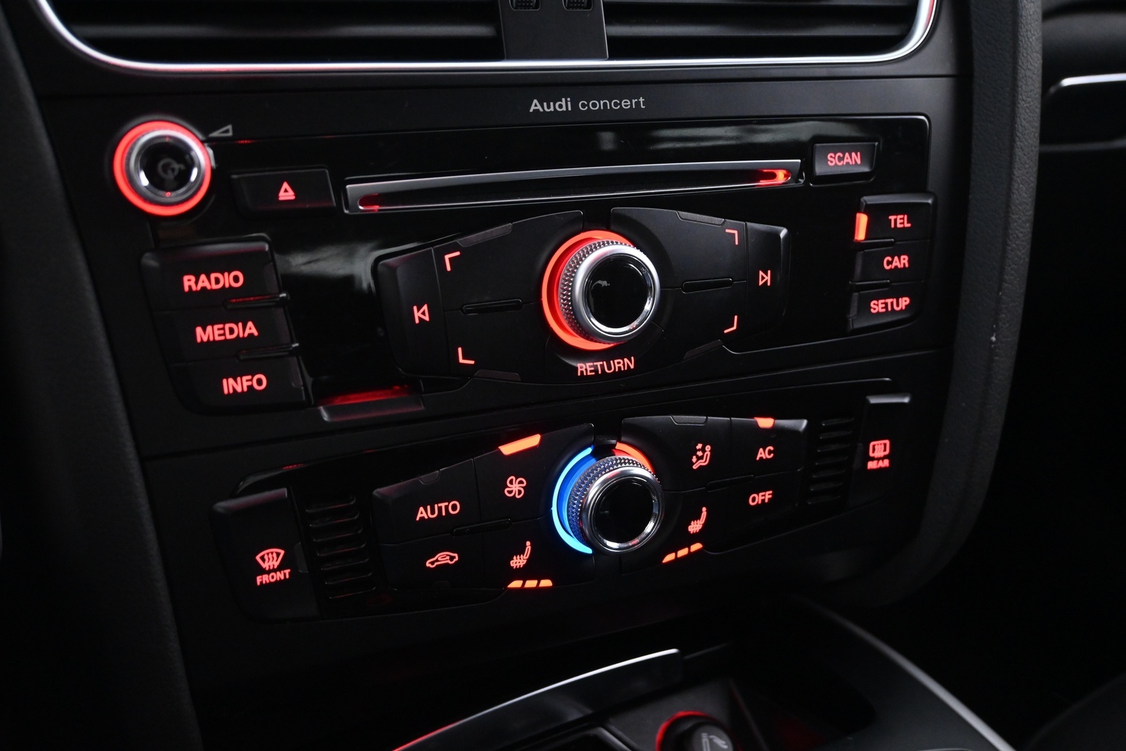 AUDI A4 2013