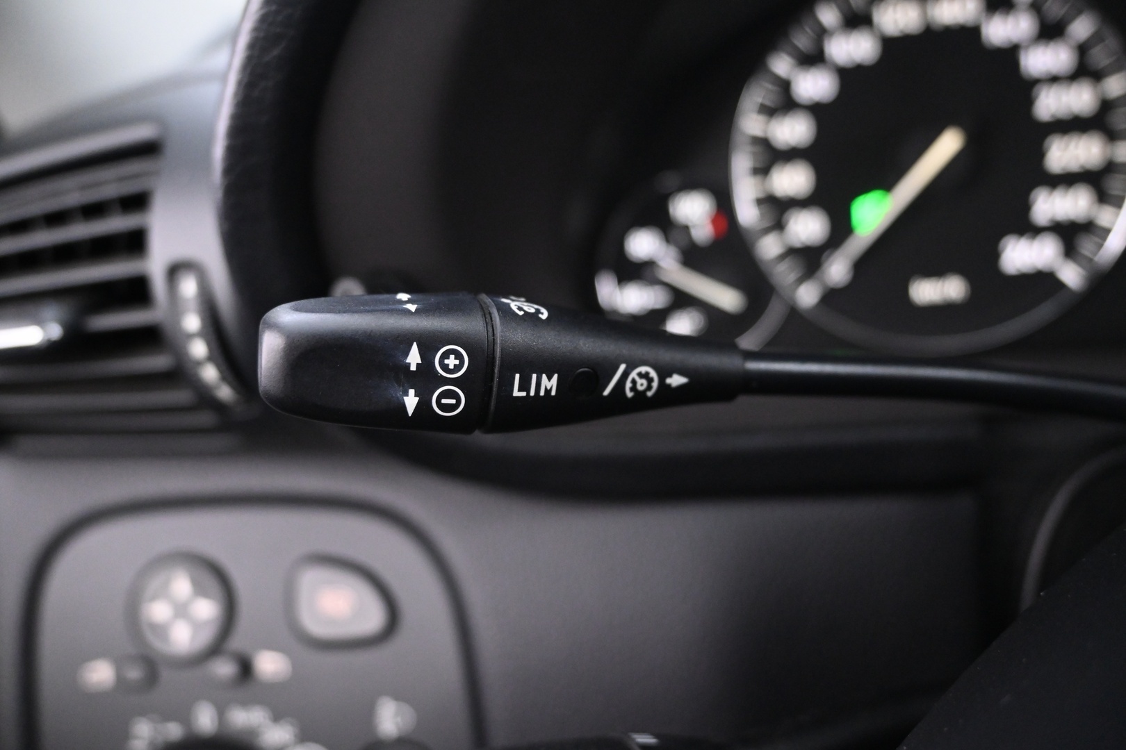 MERCEDES-BENZ C 2007