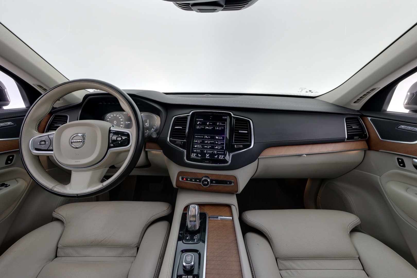 VOLVO XC90 2018