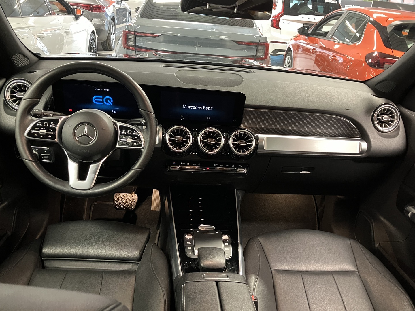 MERCEDES-BENZ EQB 2023