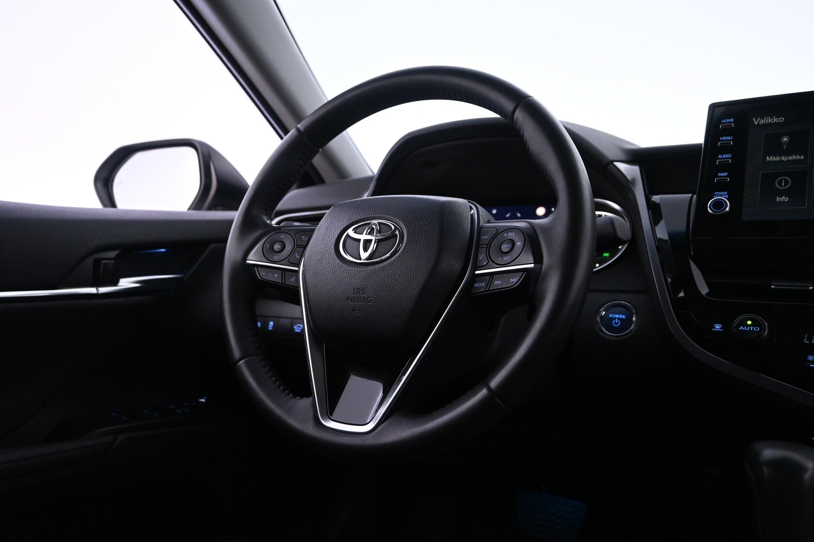 TOYOTA Camry 2024