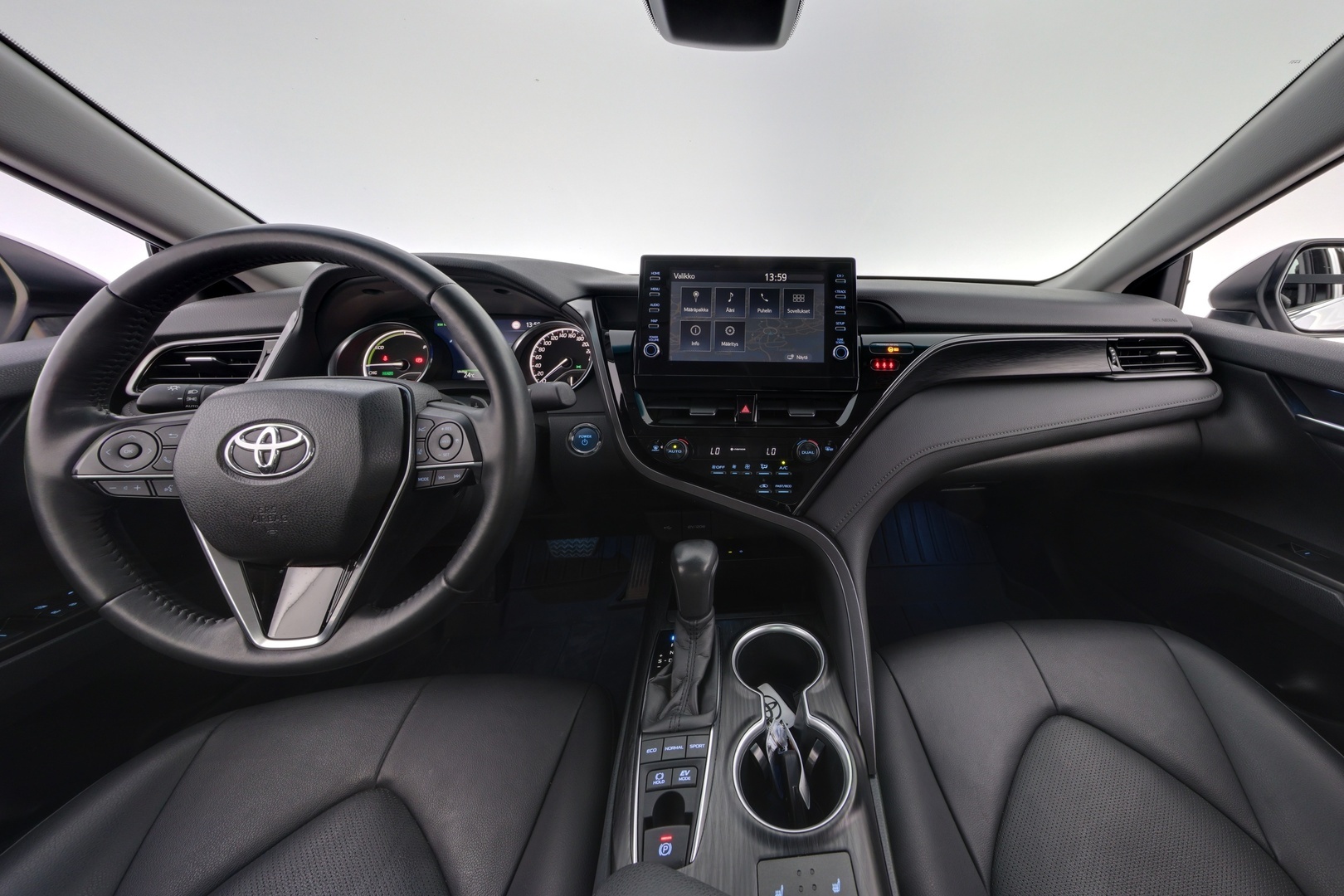 TOYOTA Camry 2024