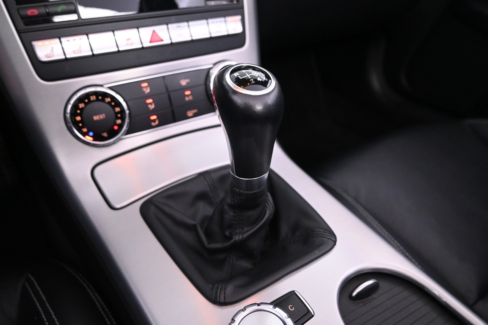 MERCEDES-BENZ SLK 2012