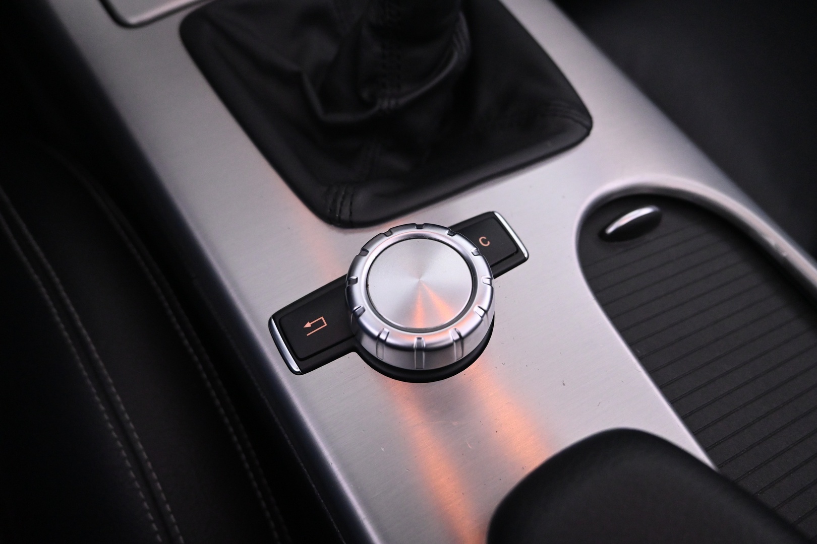 MERCEDES-BENZ SLK 2012