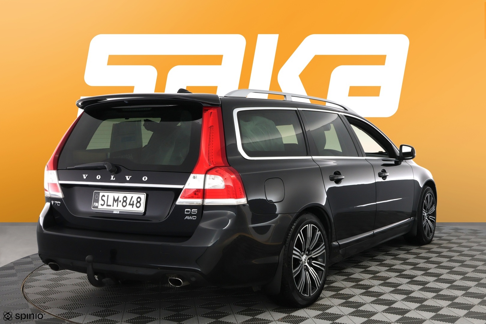 VOLVO V70 2014