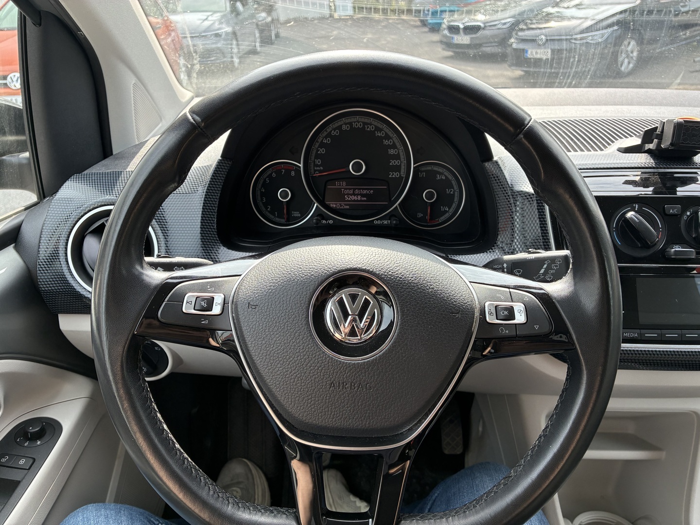 VOLKSWAGEN up! 2017