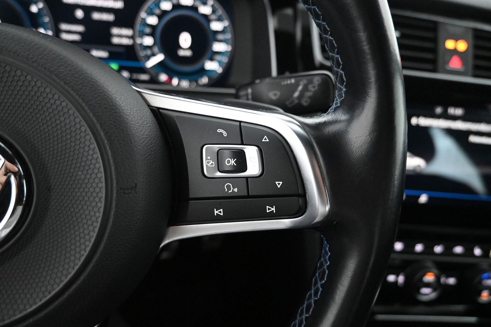 VOLKSWAGEN Golf 2018