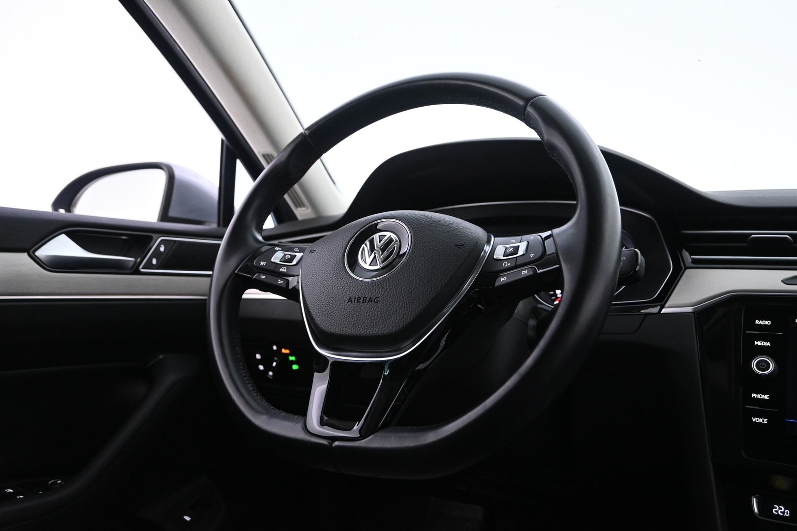 VOLKSWAGEN Passat 2018