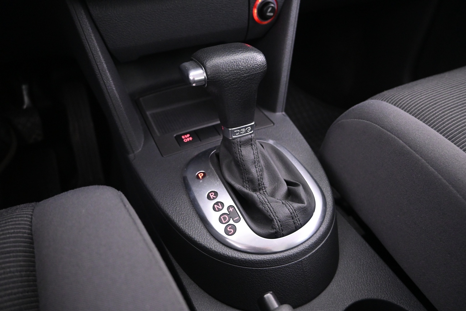VOLKSWAGEN Touran 2007