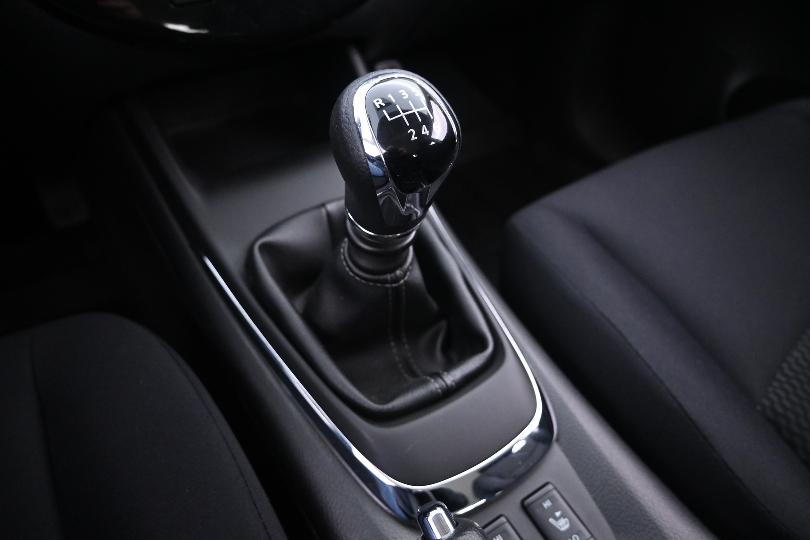 NISSAN Pulsar 2016