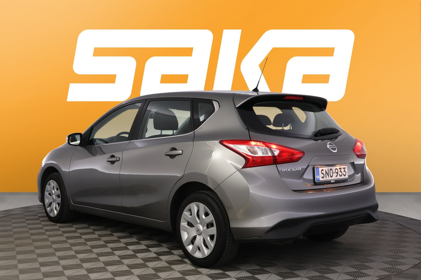 NISSAN Pulsar 2016