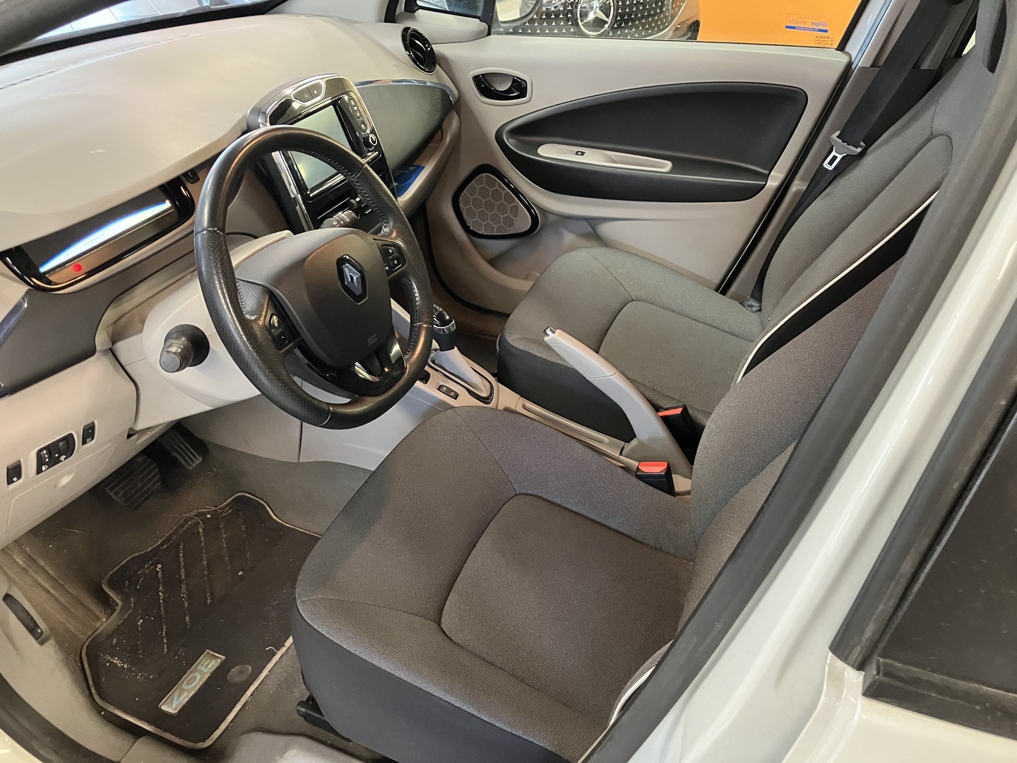 RENAULT Zoe 2014