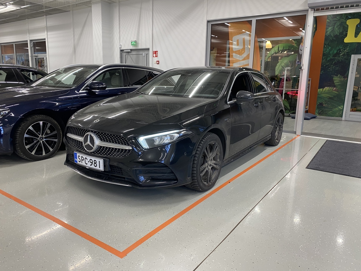 MERCEDES-BENZ A 2020