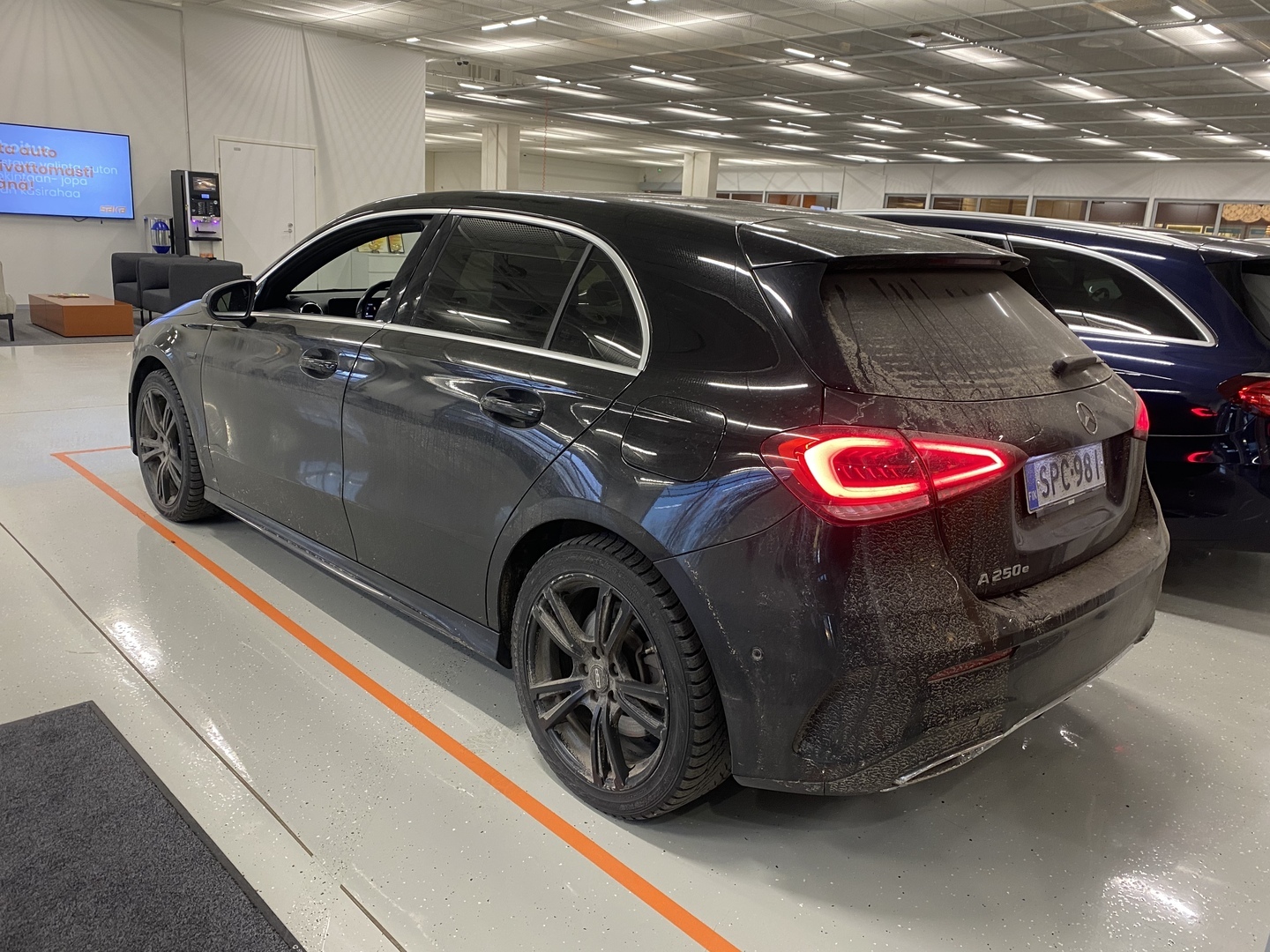MERCEDES-BENZ A 2020