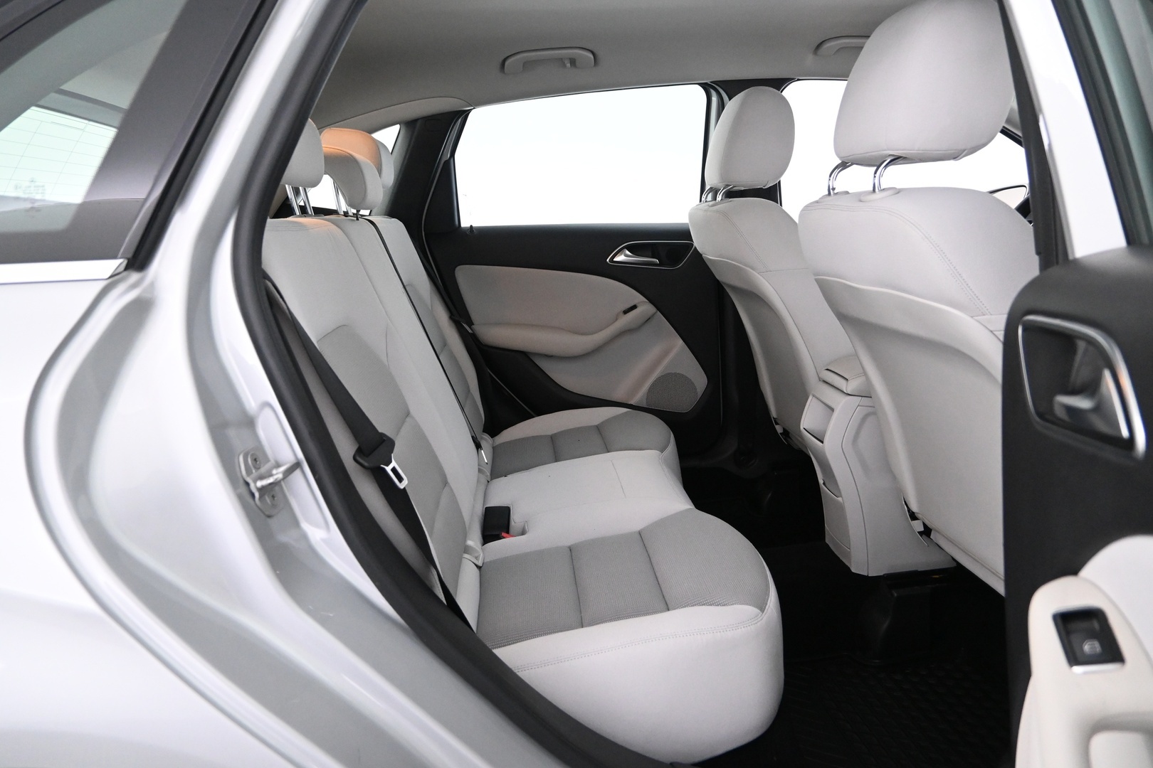 MERCEDES-BENZ B 2014