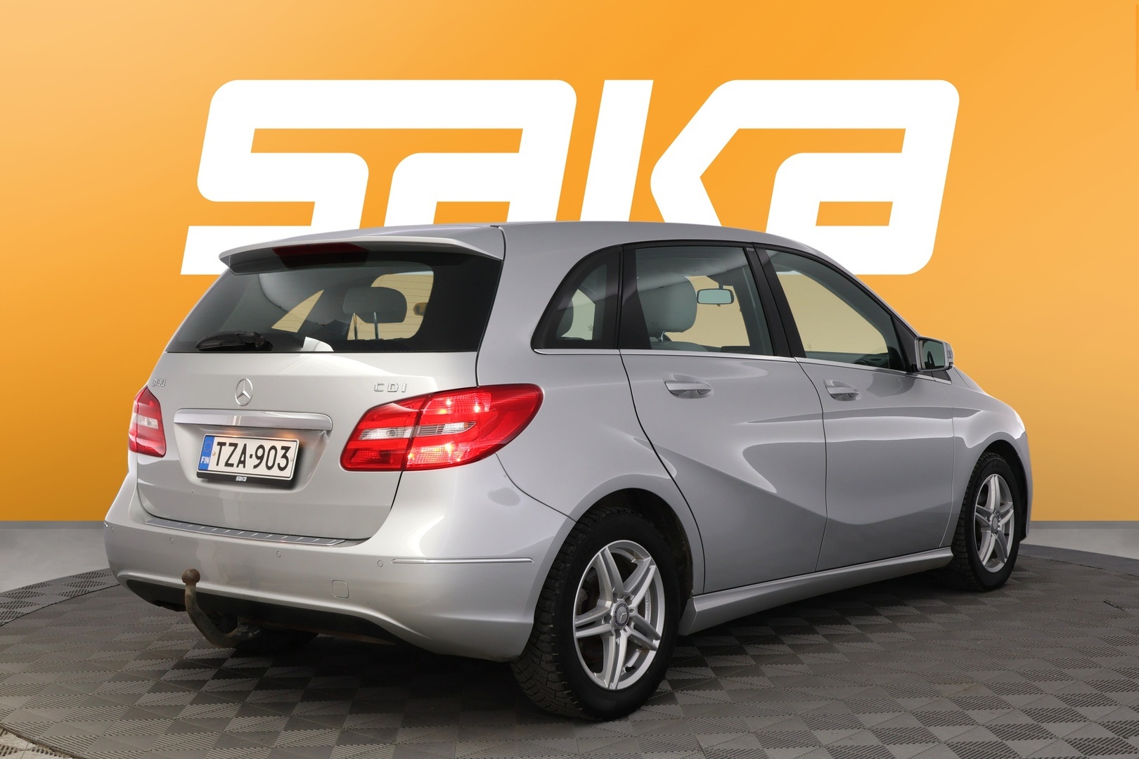 MERCEDES-BENZ B 2014