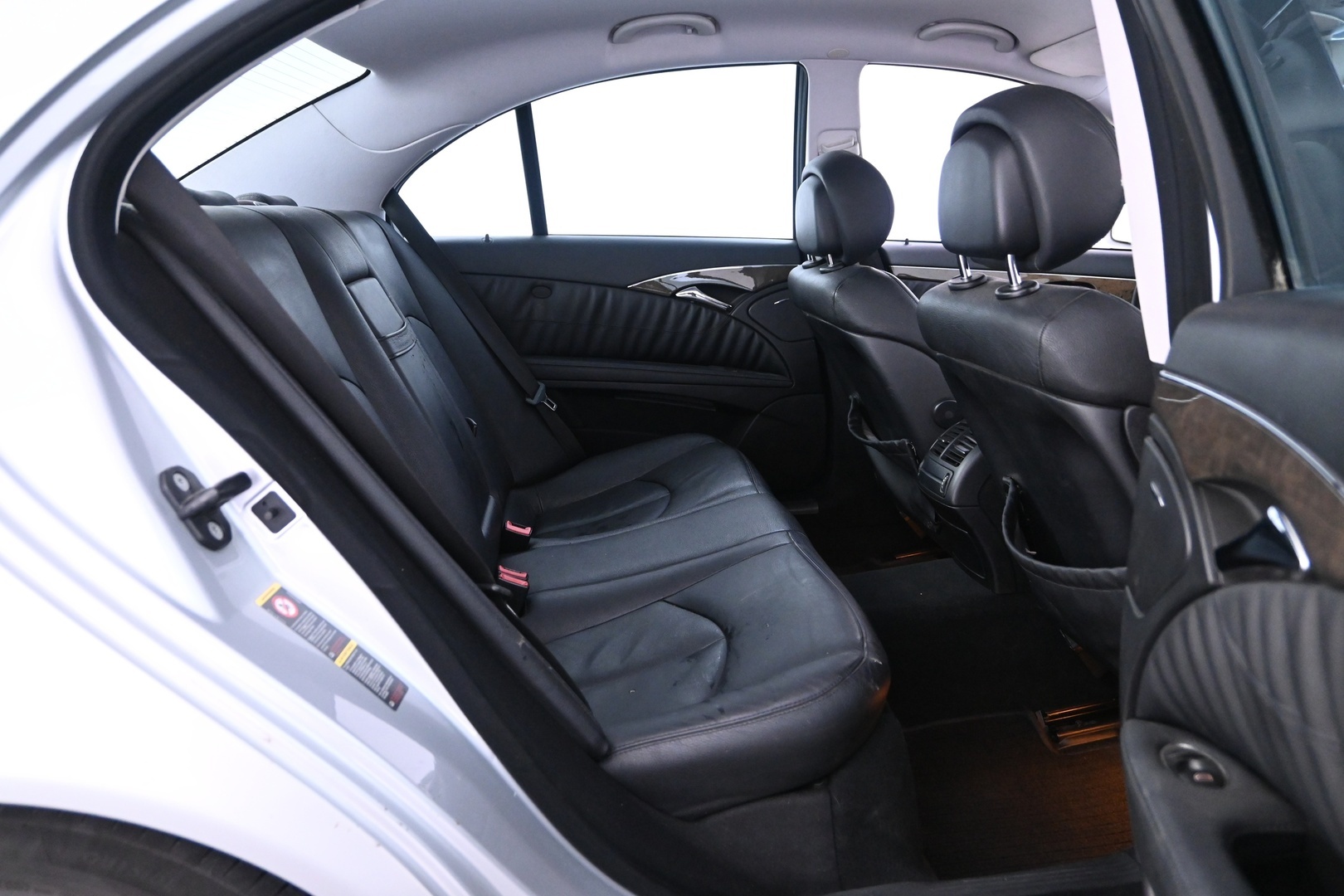 MERCEDES-BENZ E 2008
