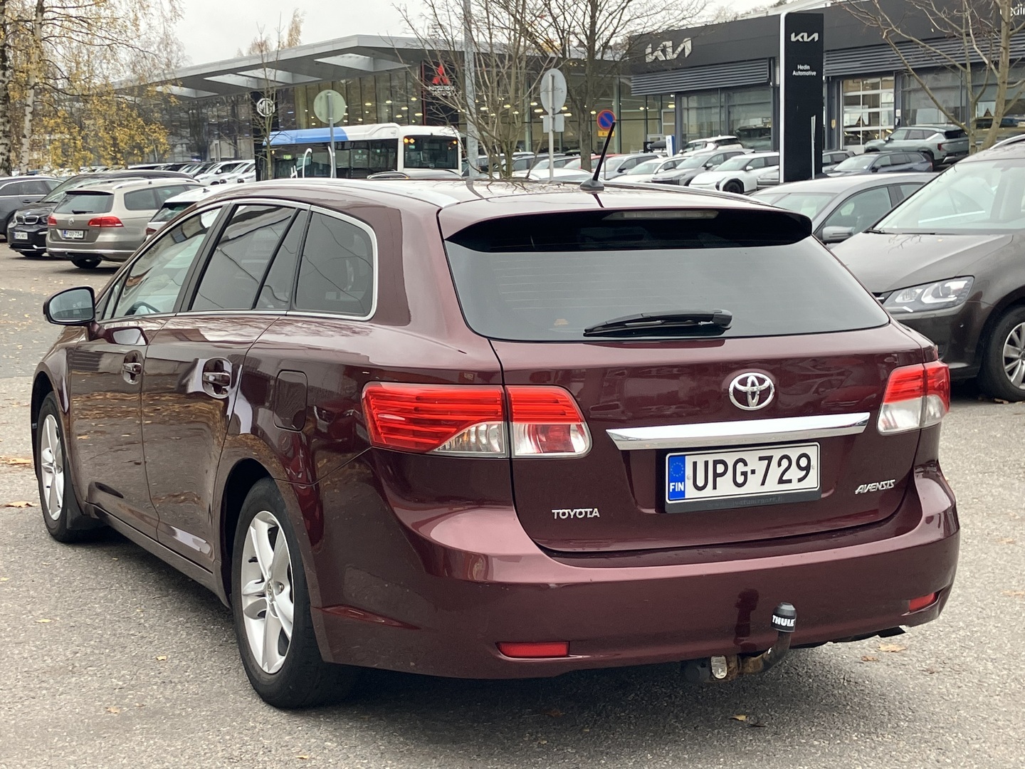 TOYOTA Avensis 2012