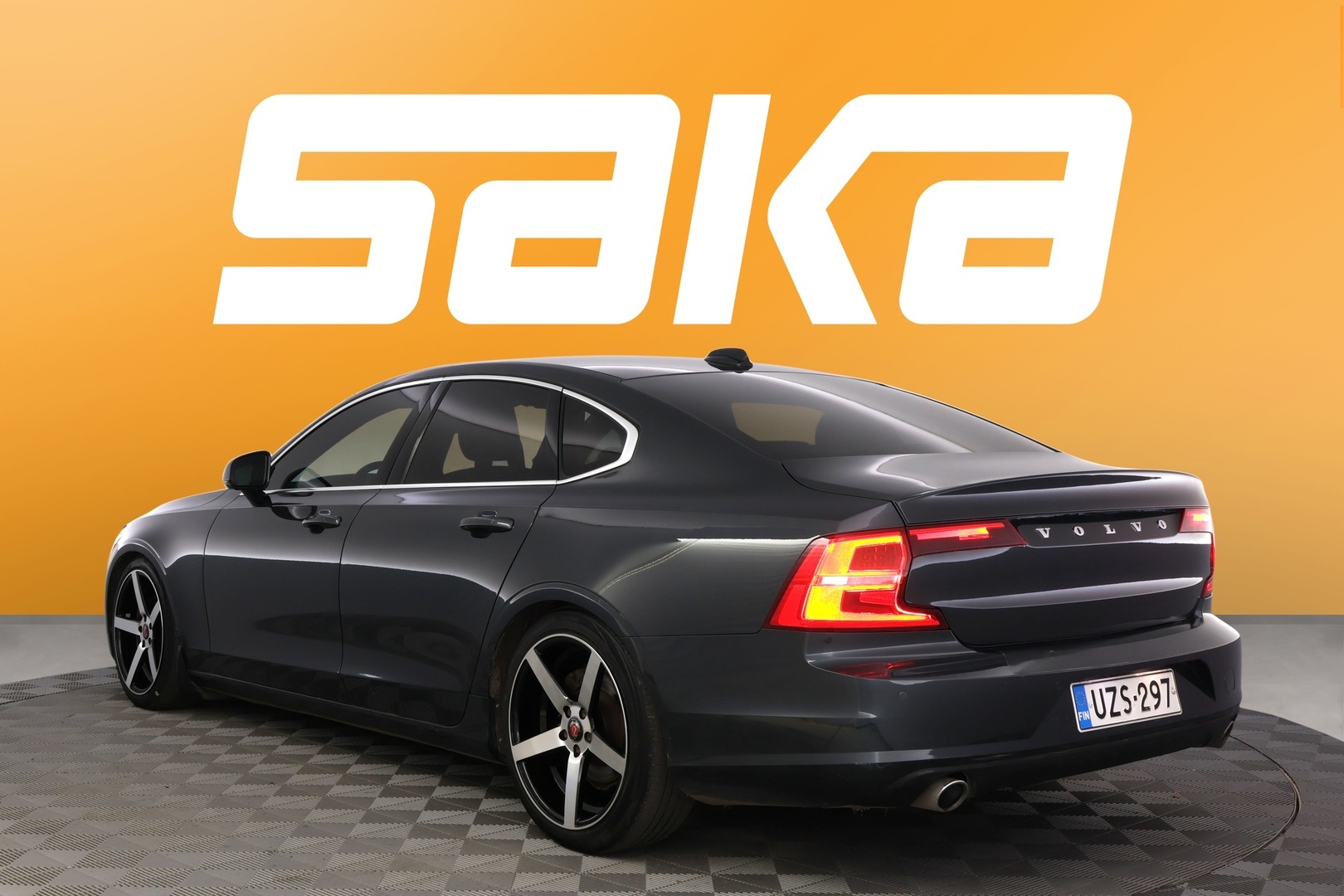 VOLVO S90 2017