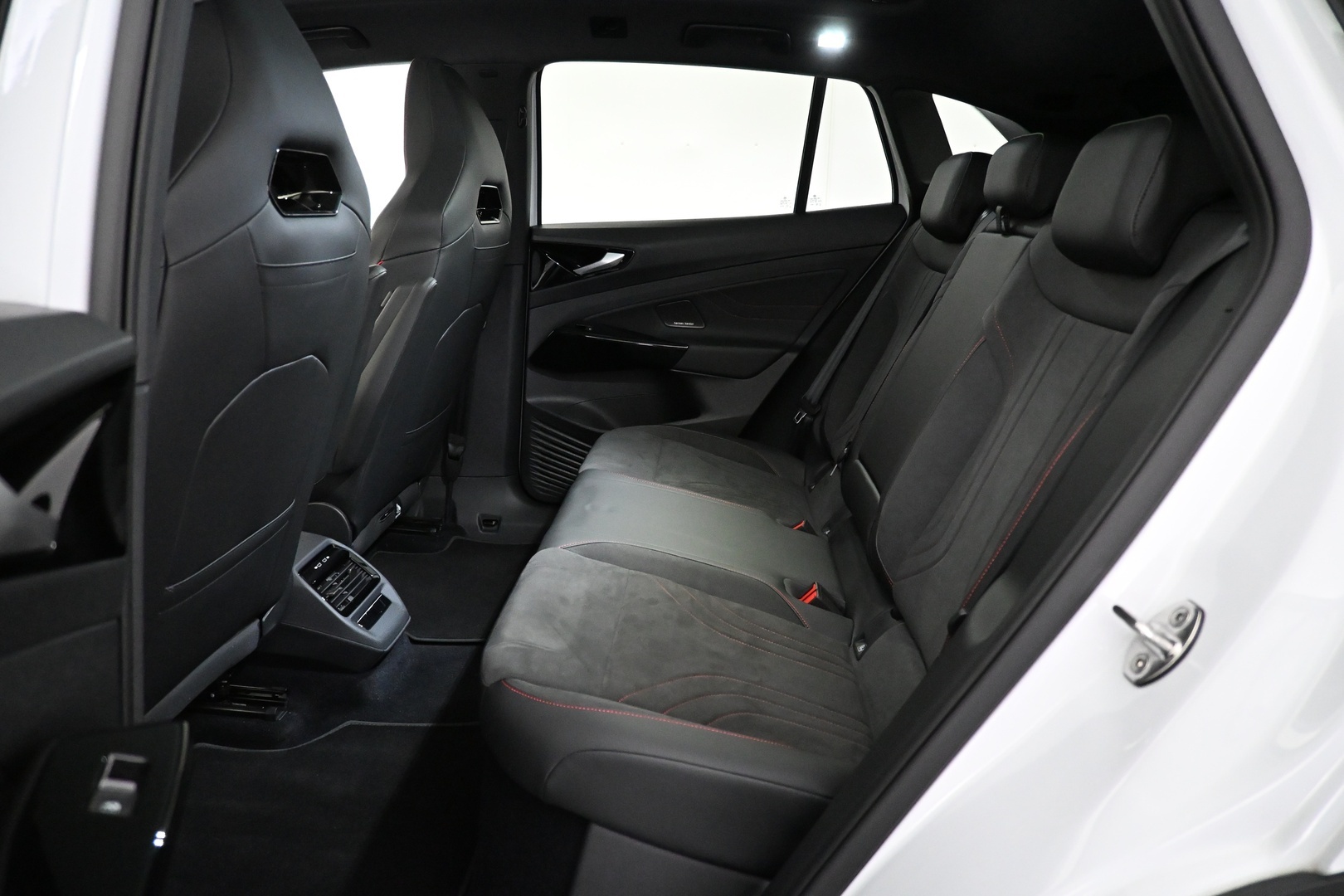 VOLKSWAGEN ID.4 2024