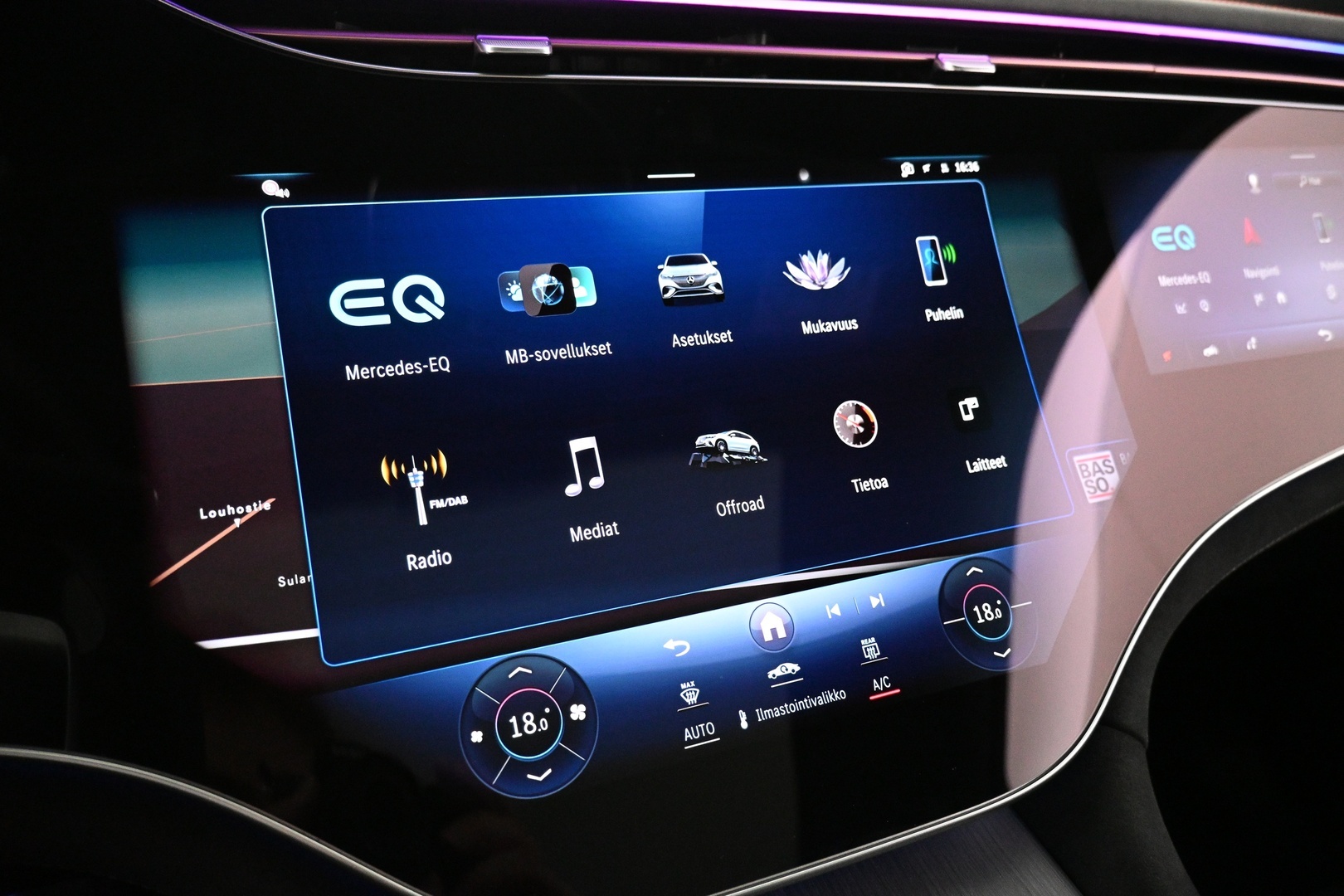 MERCEDES-BENZ EQE SUV 2025