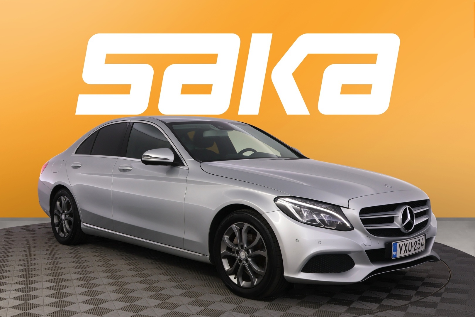 MERCEDES-BENZ C 2016